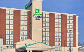 Holiday Inn Express Hotel & Suites Chatham South, An Ihg Hotel